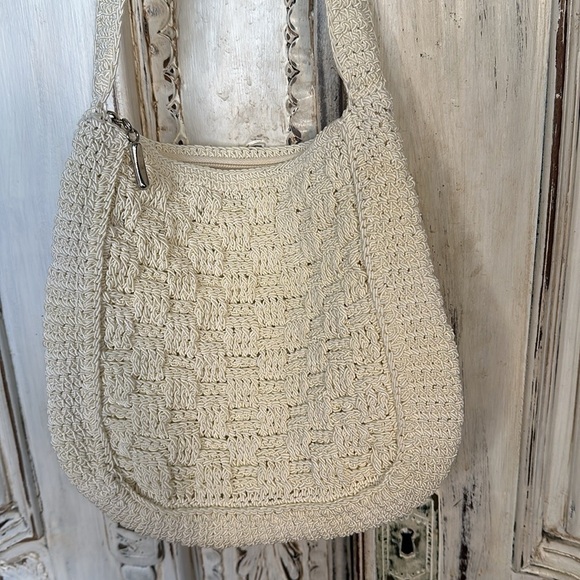 Retro Y2K Hippie Cottage Boho Crochet Soft White Bag with Shoulder Strap - Picture 3 of 6